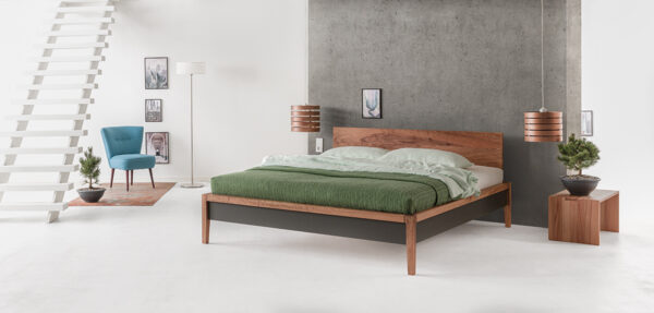 Dormiente Massivholzbett Lynio 2